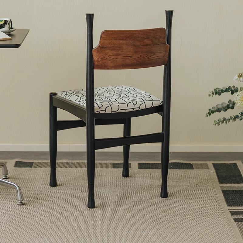 Solid Wood Dining Chair Modern Simple Relaxing Chair Luxury Relaxing Elegant Chairs Home Dining Room Furniture Decorative Chairs