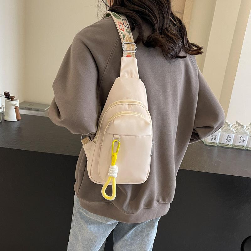 Brusttasche mit großem Fassungsvermögen und mehreren Fächern, neue einfache lässige Sport-Umhängetasche, leichte und vielseitige Schultertasche für Damen