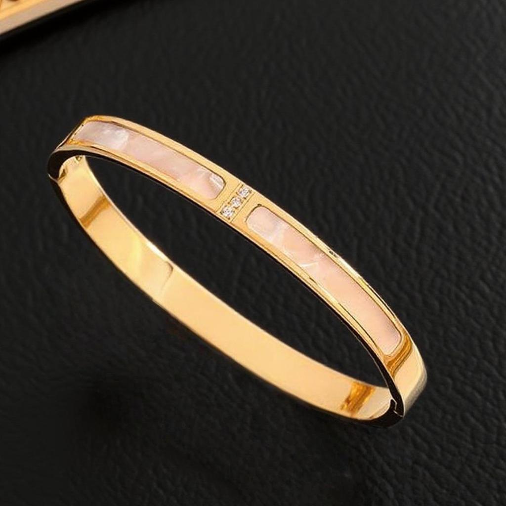 Rose Gold Titanium Steel Bracelet for Women - Non-fading, Stainless, with Three Diamonds, Simple & Fashionable Design.