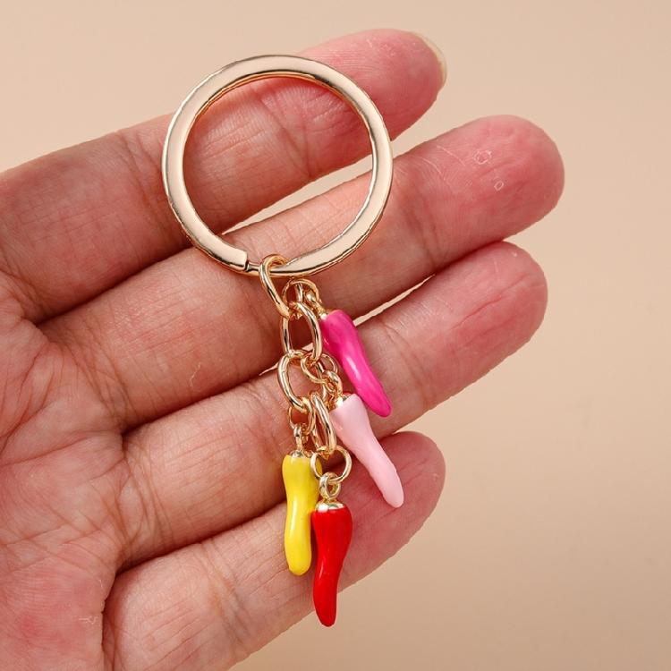 Portachiavi Creativo a Forma di Peperoncino Anello Portachiavi in Lega Accessorio Decorativo Portafoglio Auto Ciondolo da Appendere per Borse Regali