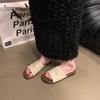 Französische Retro-Casual-Ein-Wort-Slipper mit flacher Sohle für Damen-Sommerbekleidung 2025 neu, cool für Strandurlaub am Meer