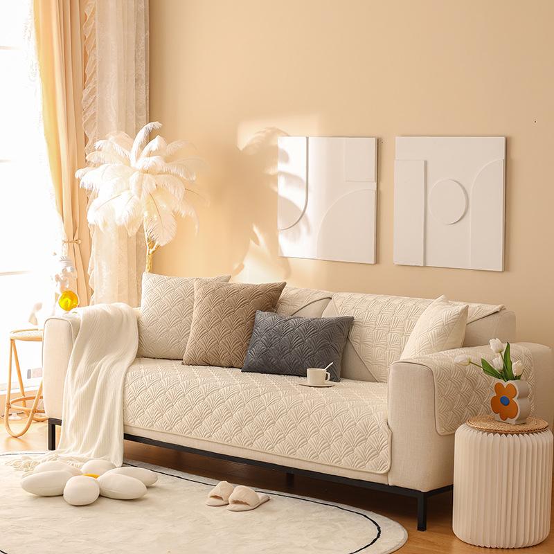 

Four Seasons Universal Embroidery Sofa Cushion Cover Plush Fabric Anti Scratch Protection for Leather Sofas 70*70cm