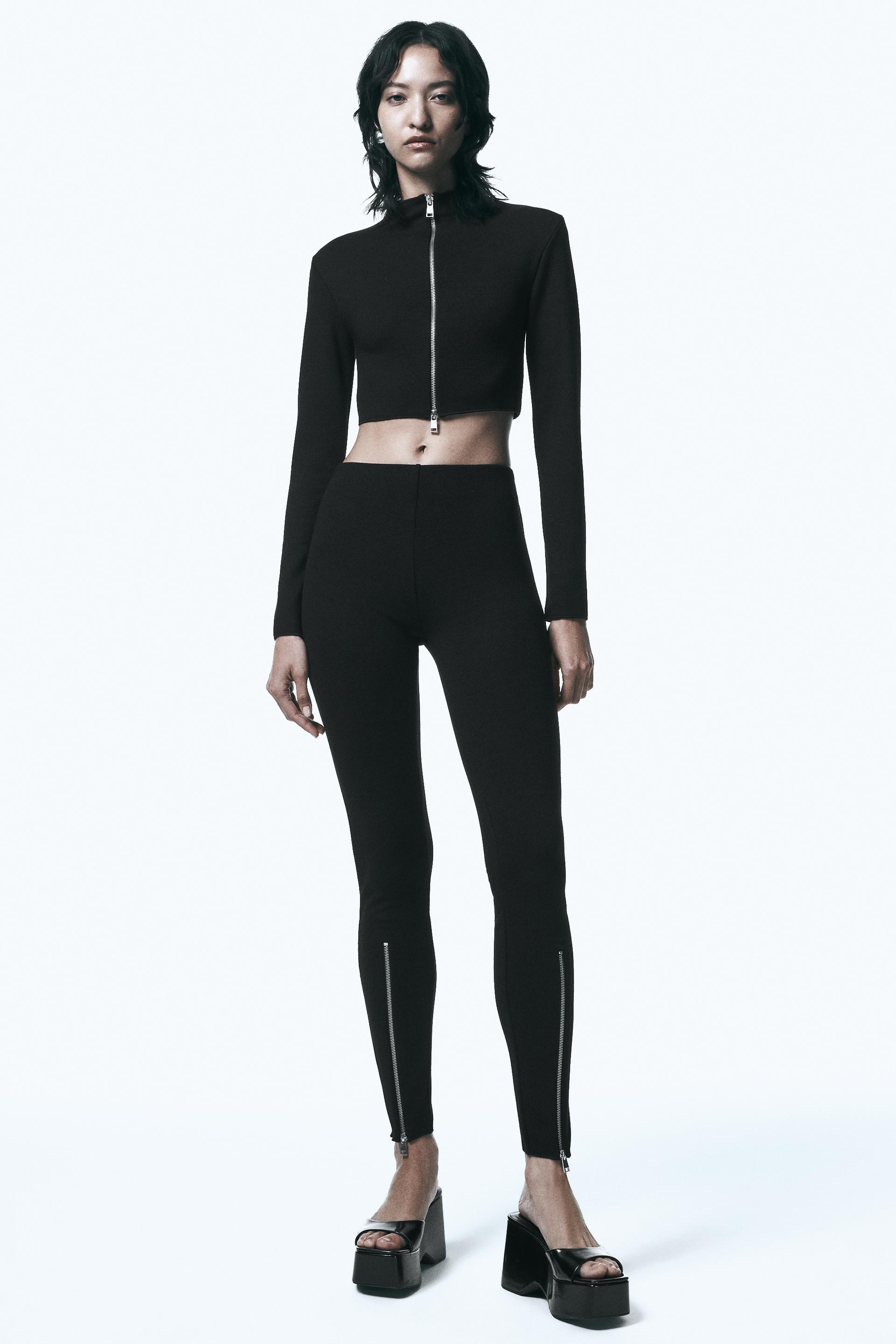 

ТРИКОТАЖНАЯ КУРТКА СТРЕЙЧ НА МОЛНИИ