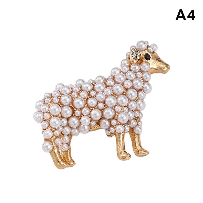 Elegant Sheep Goat Shaped Brooch Rhinestone Pearls Lapel Pin Animal Brooch Perfect For Daily Wear Party Dresses