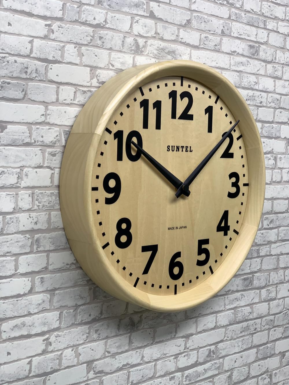 

Santell Made in Japan Natural Wood Simple Standard Wooden Frame Radio-Controlled Clock, Natural DQL734-NA