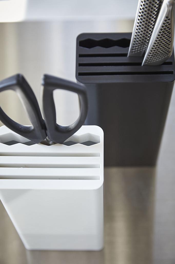 Yamazaki Jitsugyo Kitchen Knife Scissors Stand White W11 X D7 X Tower Knife Holder Knife Stand 3512 & Approx. H22.3cm