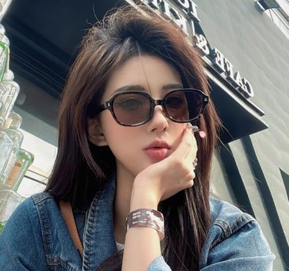 REONAS Folding Polarized UV Popular Slimming Compact Case Sunglasses, Travel, Portable, Women's Sunglasses, Protection, Design, Effect,