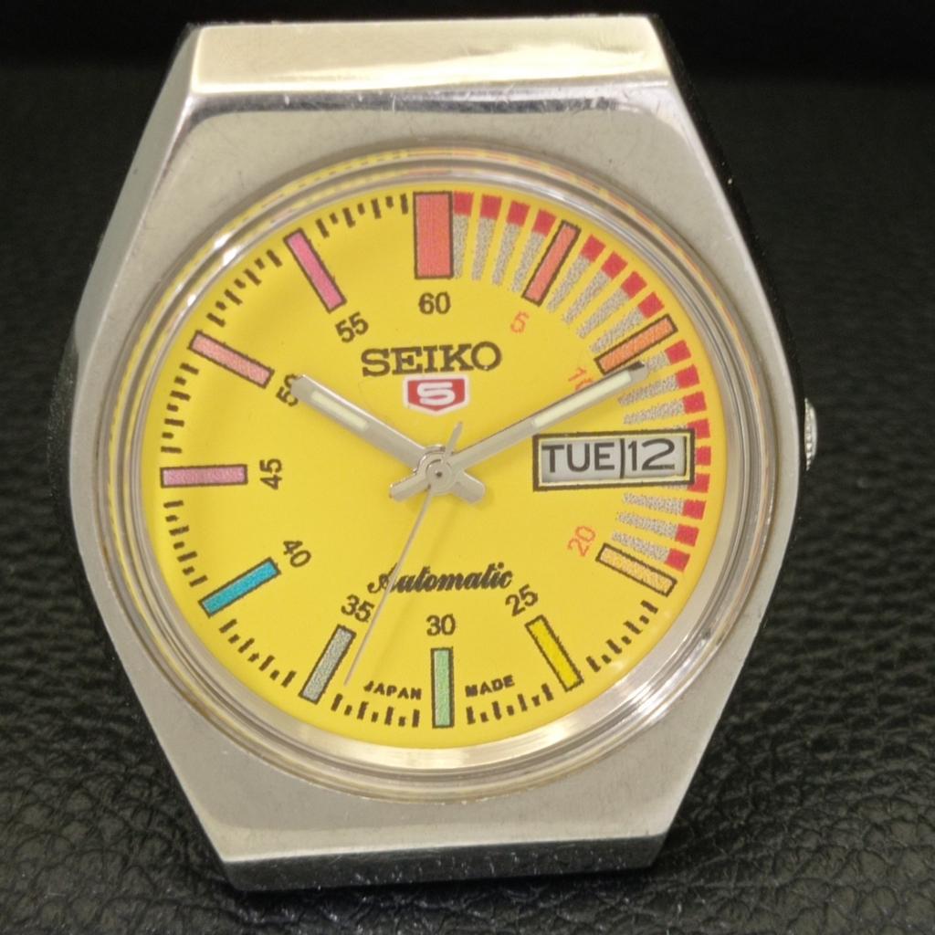 JAPAN VINTAGE SEIKO 5 AUTOMATIC MENS YELLOW COLOR DIAL WATCH A701217-5 R206a-a701217