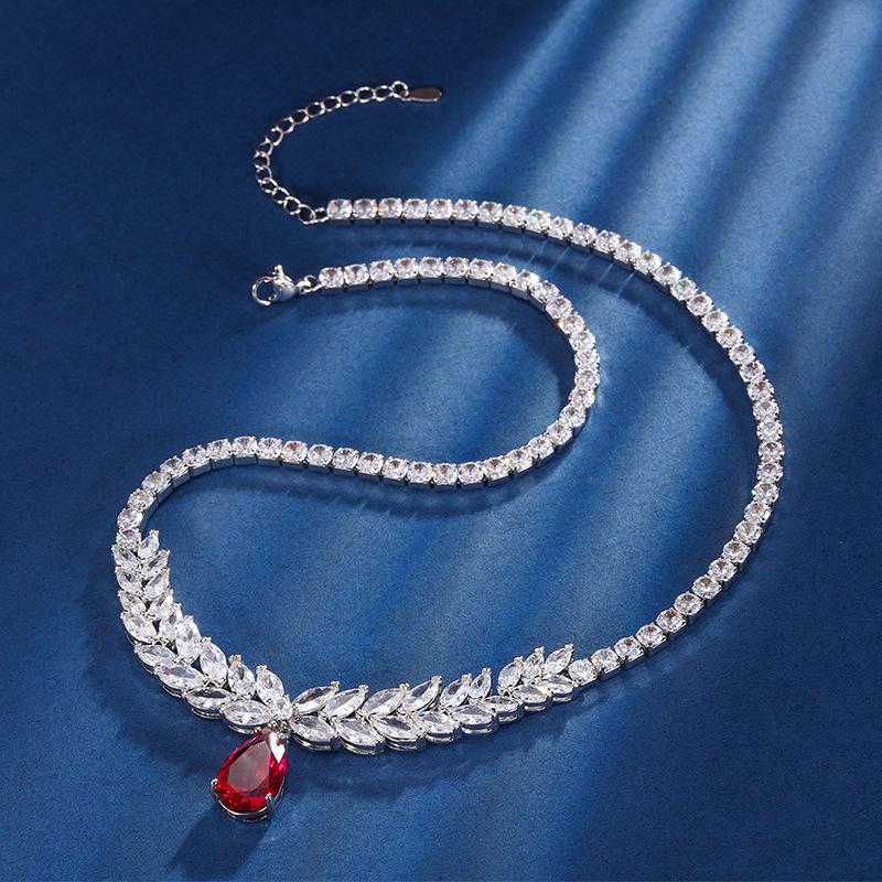 Biżuteria Miedź Platerowana Prawdziwym Złotem Symulacja Czerwonego Korundu Wszechstronny Łańcuszek Premium Naszyjnik Bankietowy Damski 10 * 16