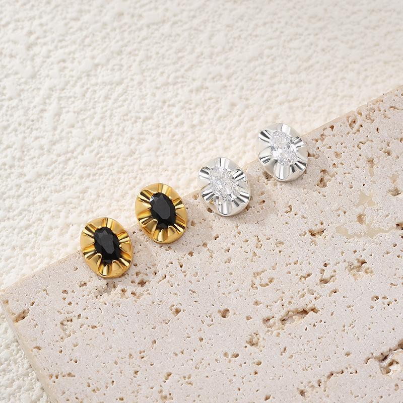 Exquisite Black Caramel Retro Korean Zircon Stud Earrings