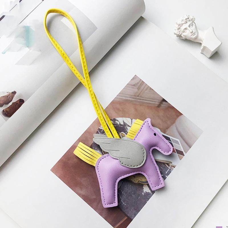 Cute Angel Wing Horse Keychain Pendant for Women Girls Fashionable Mini Horse Shape Bag Charm Oranemnt for Handbags