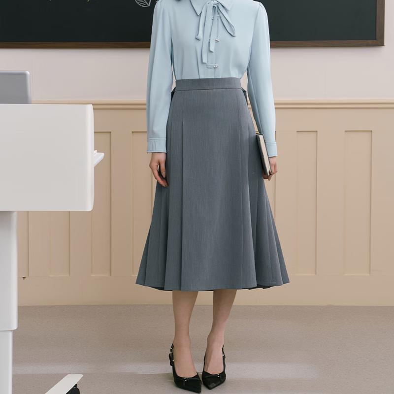 Women s A-line Pleated Skirt M