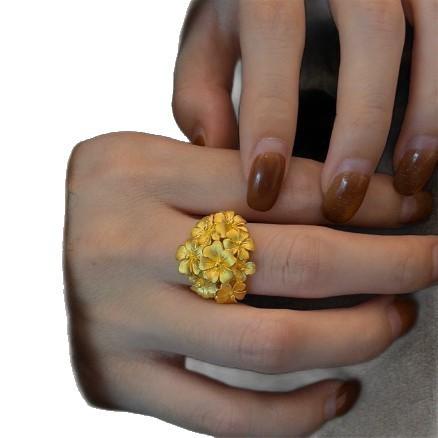 French retro gold hydrangea ring women's new Chinese style simple temperament advanced sense niche design index finger ring