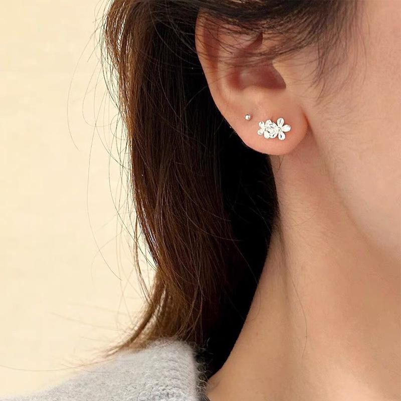 S999 Sterling Silver Double Layer Flower Stud Earrings - Exquisite Niche Design, Simple Pure Silver.