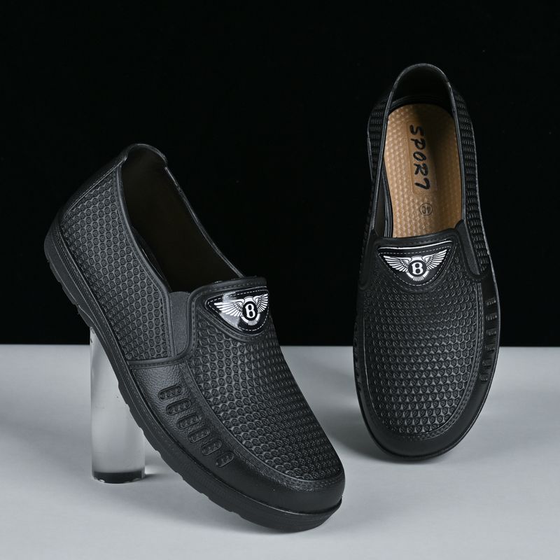 PVC Imitation Leather Men Non-Slip Waterproof Low-Cut Work Slippers Beach Sandals with Soft Soles for Construction Sites