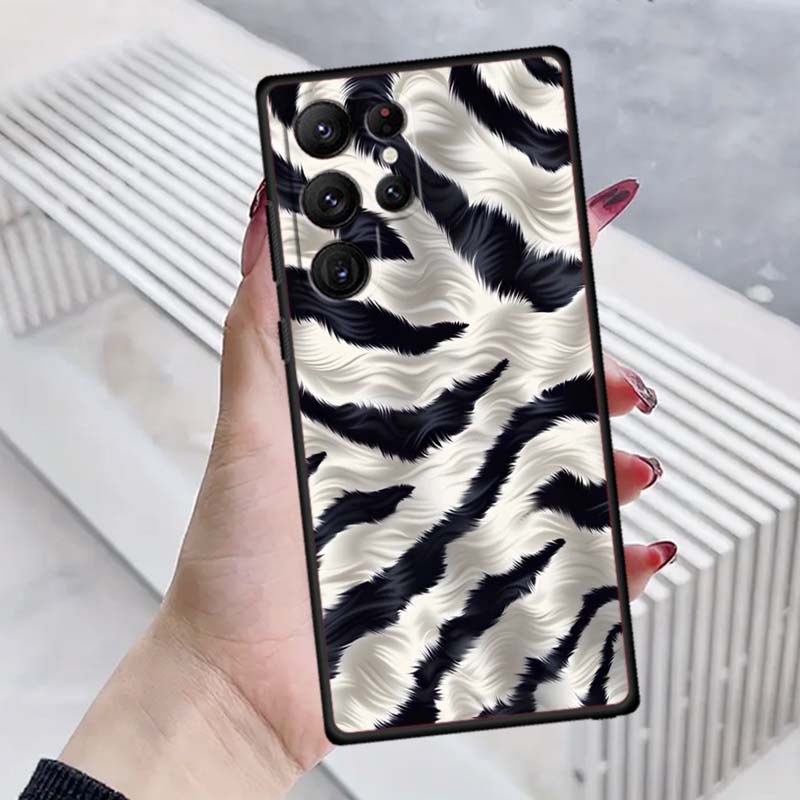 Luxurious leopard print pattern Phone Case For Samsung Galaxy S26 S25 S24 S23 S22 S21 S20 Ultra Plus FE 5G Black Soft TPU