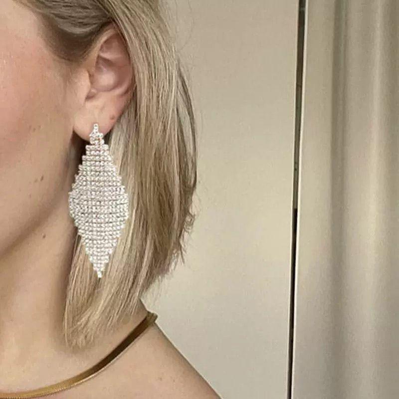 Exquisite European Evening Dress Earrings: Bold, Diamond-Studded Bridal Clips