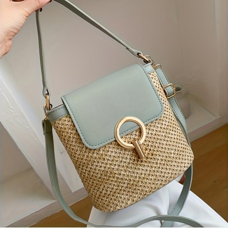Women's Lightweight Straw-Textured Handbag with Golden-Tone Ring Lock Closure - Adjustable Strap, Spacious Interior Pocket, Spring Summer Beach Tote
