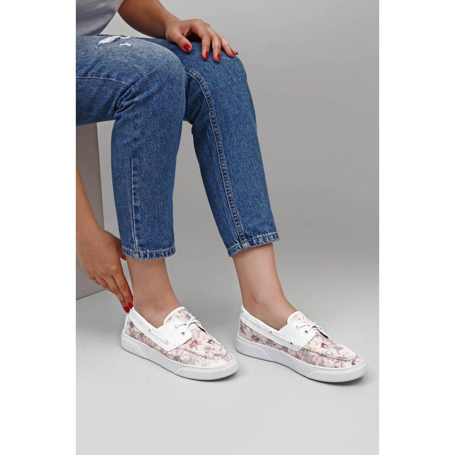 

Женская повседневная обувь Кроссовки