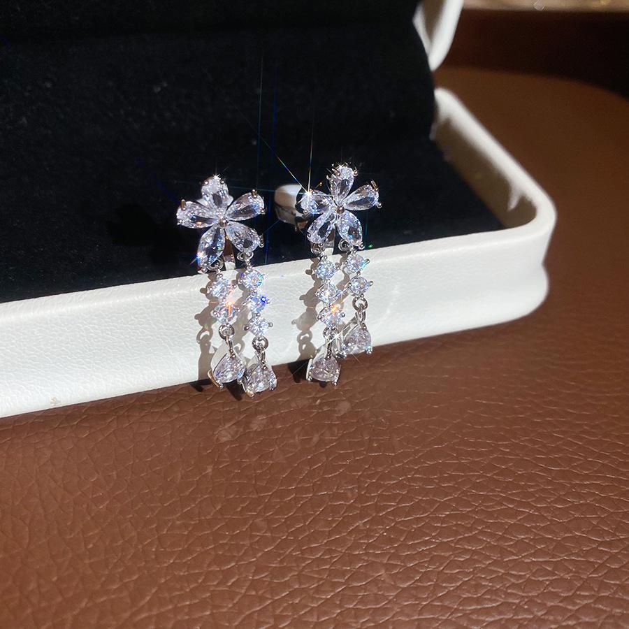 Elegant Zircon Flower Teardrop Tassel Ear Clips for Non-Pierced Ears - Chic European/American Style Earrings with Luxury Appeal