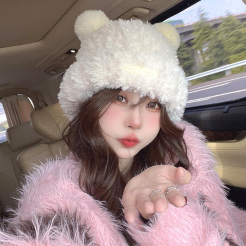 Automne et hiver mignon ours en peluche protection des oreilles bonnet en laine tricotée enfants grosse tête montre visage petit polyvalent chapeau en peluche