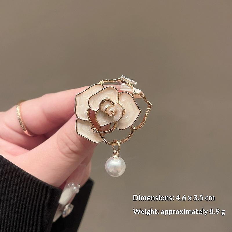 New Niche Retro High-grade Camellia Brooch Exquisite Light Luxury Rose Pin Elegant Suit Fixed Accessories