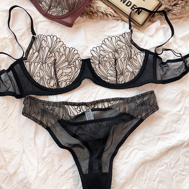 Summer Lace Ultra Thin Women Underwear French High Quality Feather Push Up Bra Set Sexy Brassiere and Hollow Panties Sets Ladies