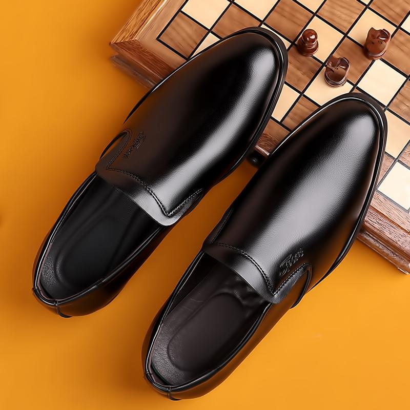 Fashion Men Formal Shoes Black Leather Casual Shoes High Quality Men's Business Shoes Slip on Loafers Comfoftable Driving Shoes