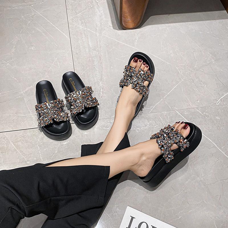 Muffin thick-bottomed beaded cool slippers H-type summer new fashionable outer wear versatile leisure seaside beach vacation wind