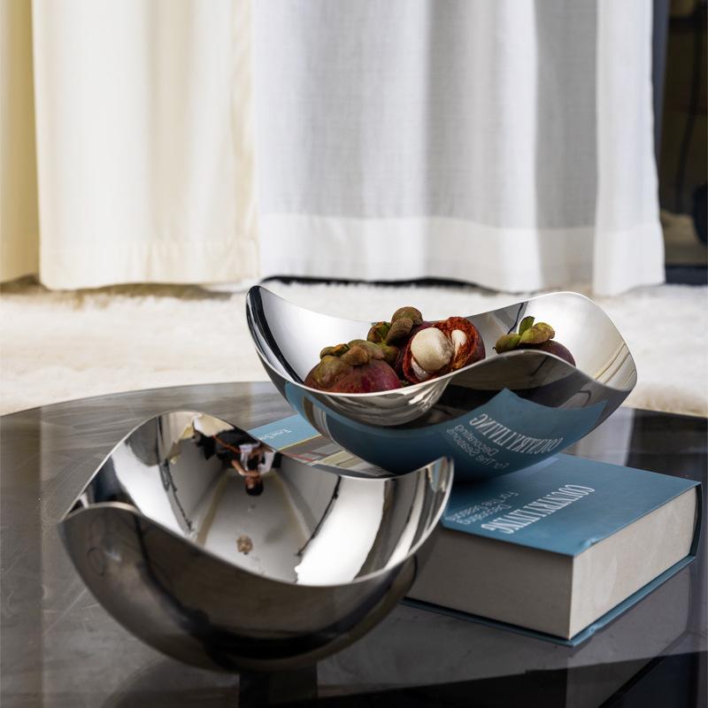 Stainless Steel Fruit Bowl Luxury Large Nuts Food Plate Living Room Kitchen Fruit Bowls Simple Nordic Petal Tray Home Decoration