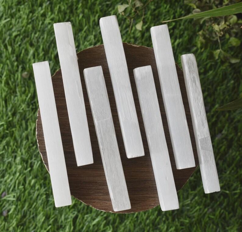 Wholesale Cheap Price Natural Crystal Selenite Stick Crystal Selenite Towers for Decoration 6cm
