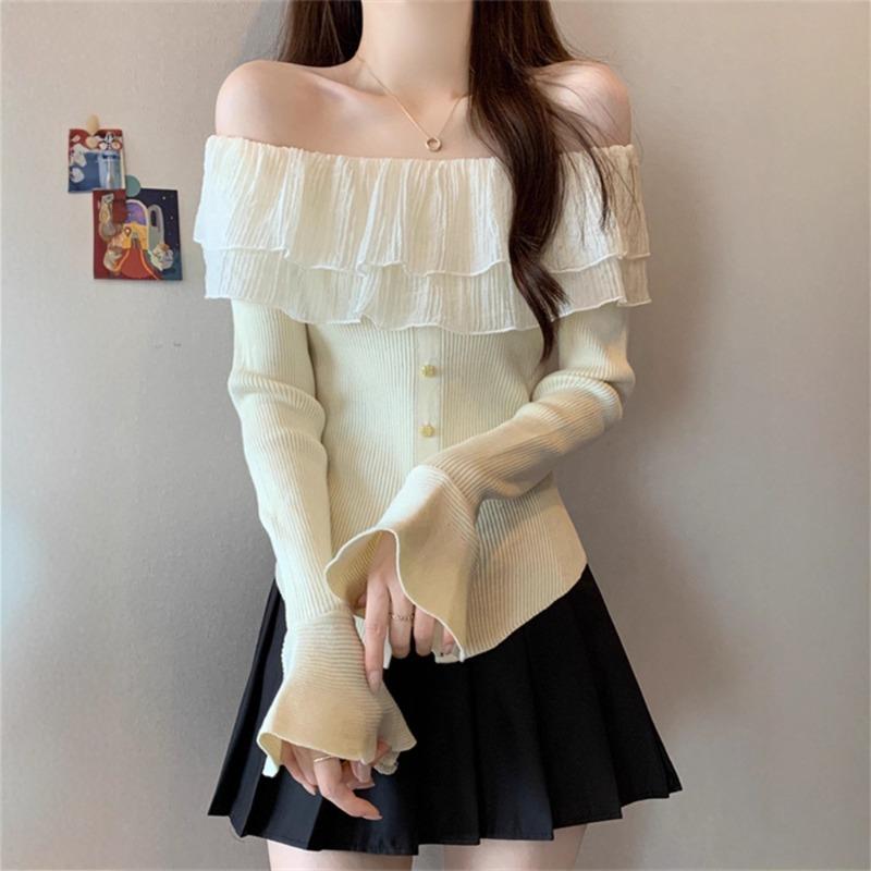 Lotus leaf edge one-word shoulder horn sleeve black shirt women's early autumn temperament thin design short top