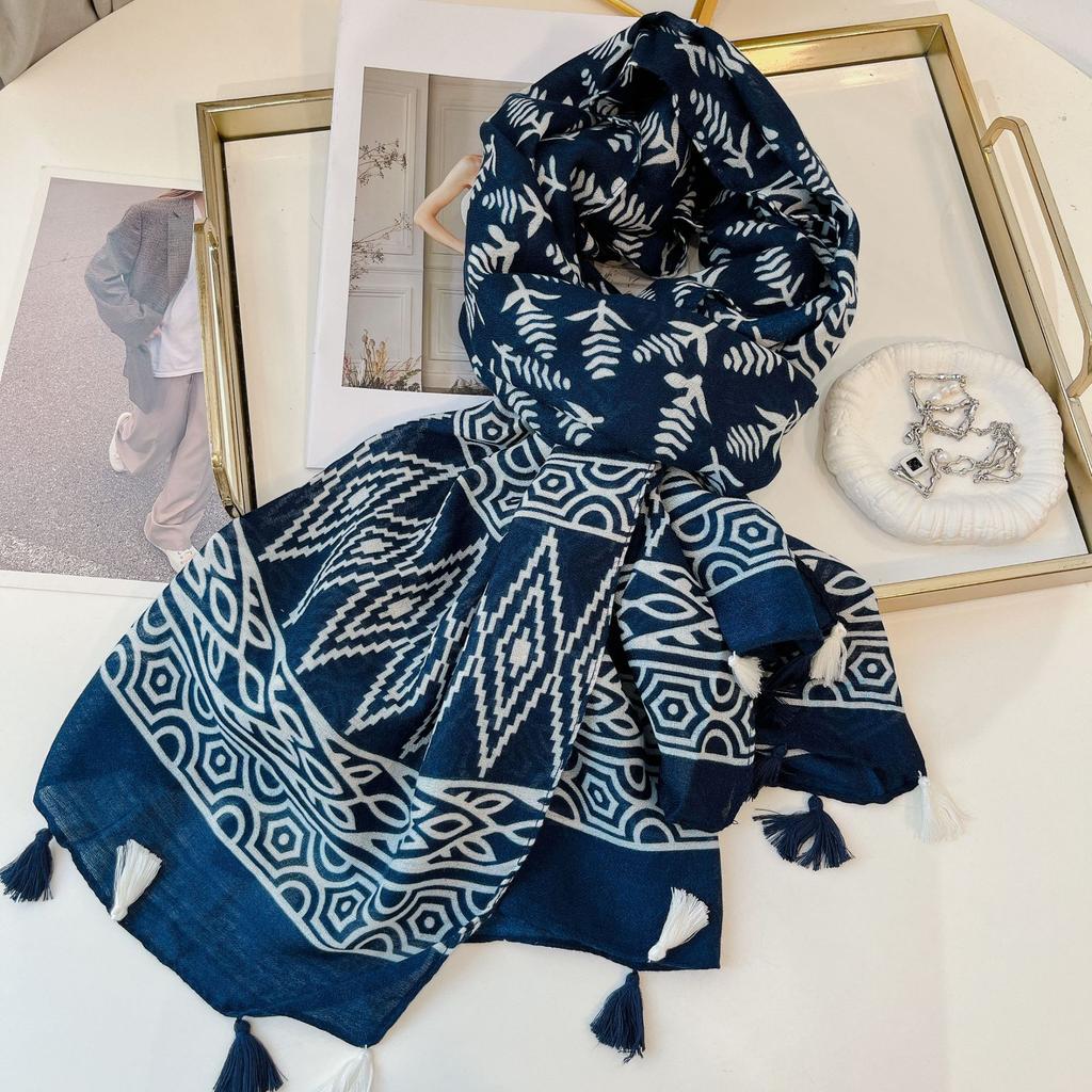 Breathable Lovely Floral Polyester Soft Scarf Boho Chic Tassel Shawl Women Perfect for Travel & Casual Muslim Hijab 180*90Cm