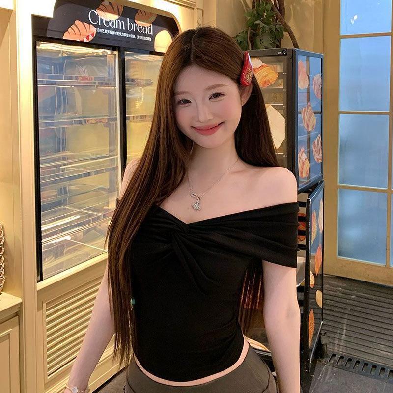 Pure & Sexy White Off-Shoulder Twisted Short-Sleeve Women's Summer Crop Top