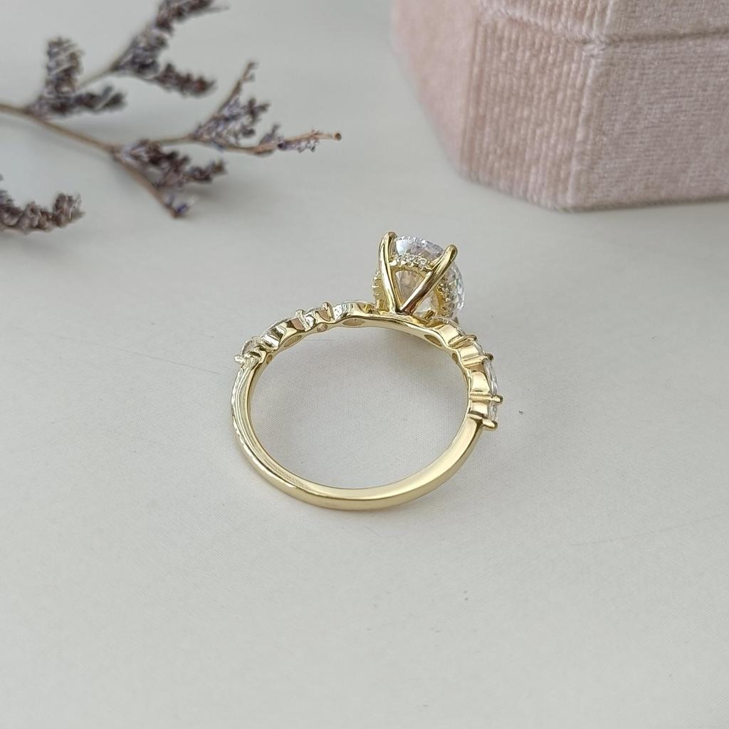 Oval Cut Cubic Zirconia Engagement Ring, 925 Sterling Silver/Gold Plated Solitaire Wedding Jewelry Gift for Women