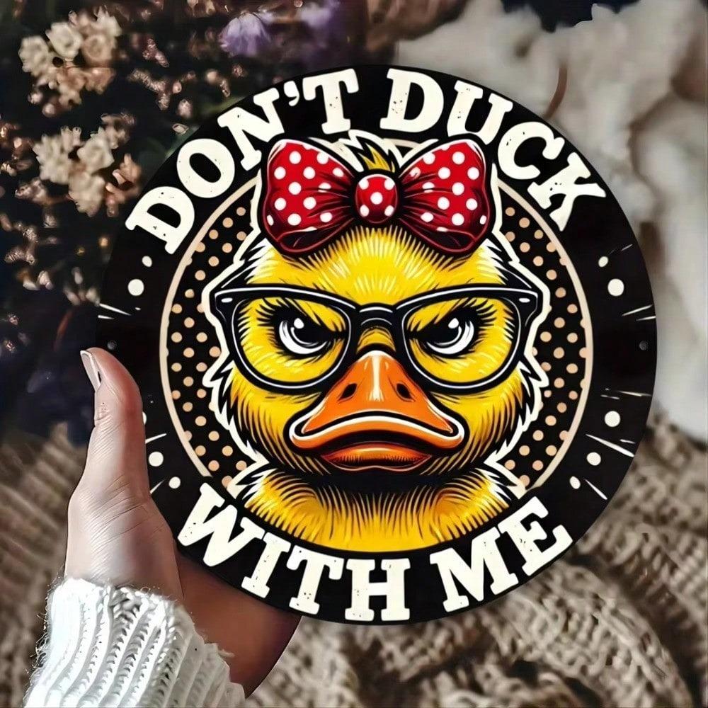 Vintage Round Metal Duck Sign Whimsical Animal Wall Decor Home Farmhouse Outdoor