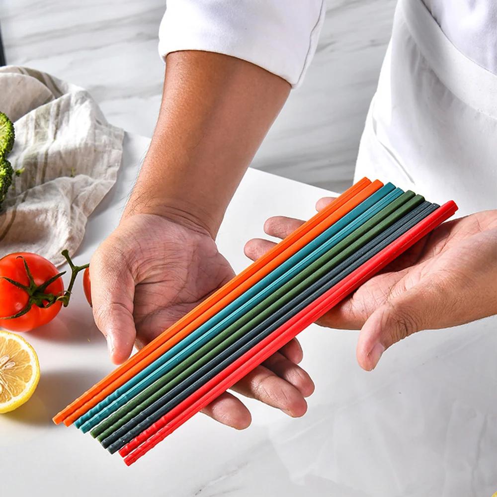 5Pairs Silicone Chopsticks Set Japanese Non-slip Chopsticks Noodle Sushi Food Chop Stick Kitchen Tableware Set Gift Dinnerware