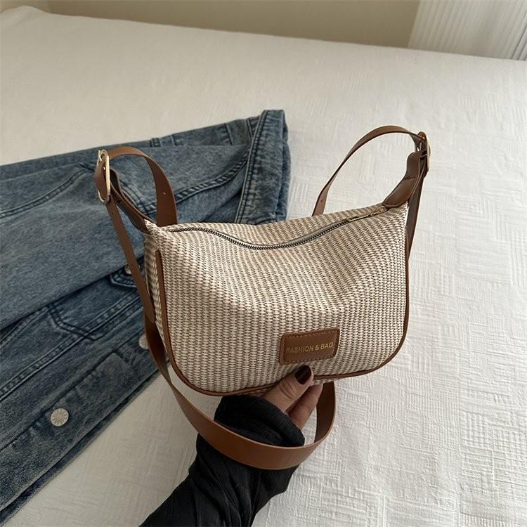 Stylish Spring Summer Woven Shoulder Bag In Chic White Black And Brown For Women коричневый