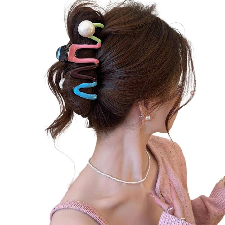 Trendy Hair Clip for Women Stylish Barrettes Gentle on Fine Hair Suitable for Professional Occasion and Night Event