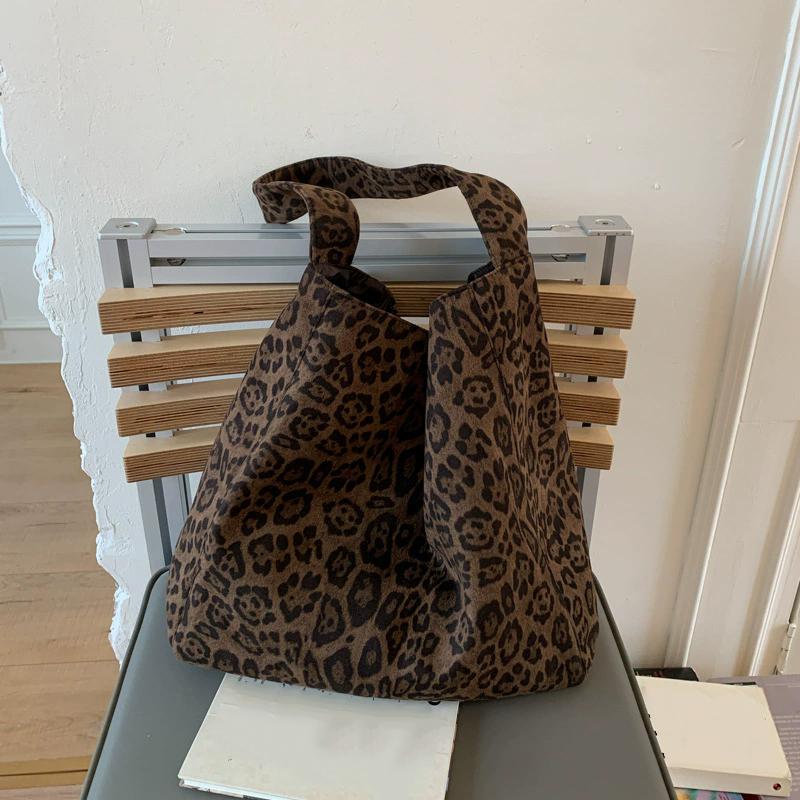 Retro Leopard Print Bucket Bags for Women Fashion College Style Suede Large Capacity Tote Bag
