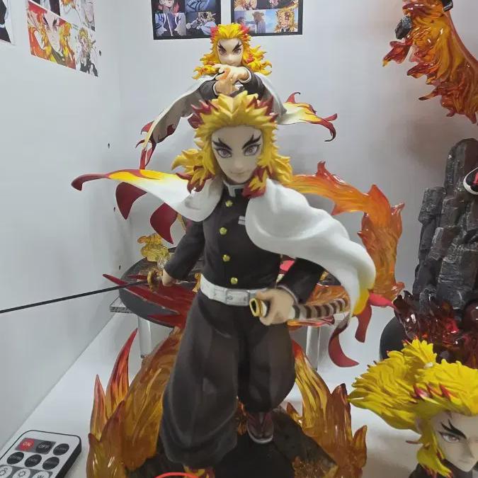 

Demon Slayer Megahouse Rengoku Figure Genuine