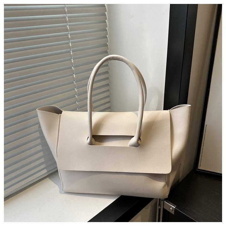 Big Bag Women's Bag 2025 Autumn New Trendy Korean Version Large Capacity Niche Handbag Retro Commuter Tote Bag