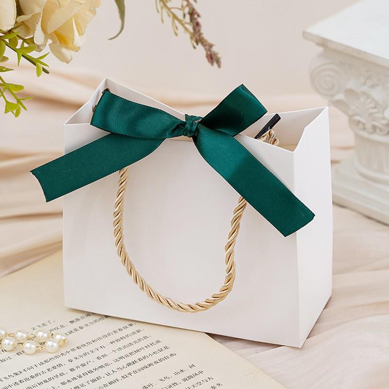 Small Colorful Jewelry and Gift Packaging Boxes with Handles