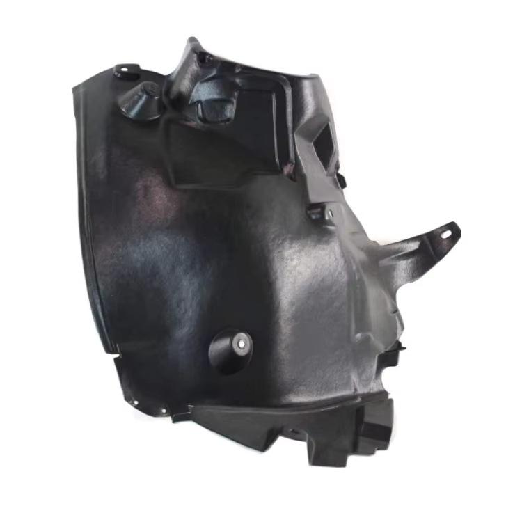 Die Produkte 2046904730 und 2046904830 passen für die vorderen Radhausverkleidungen des W204.