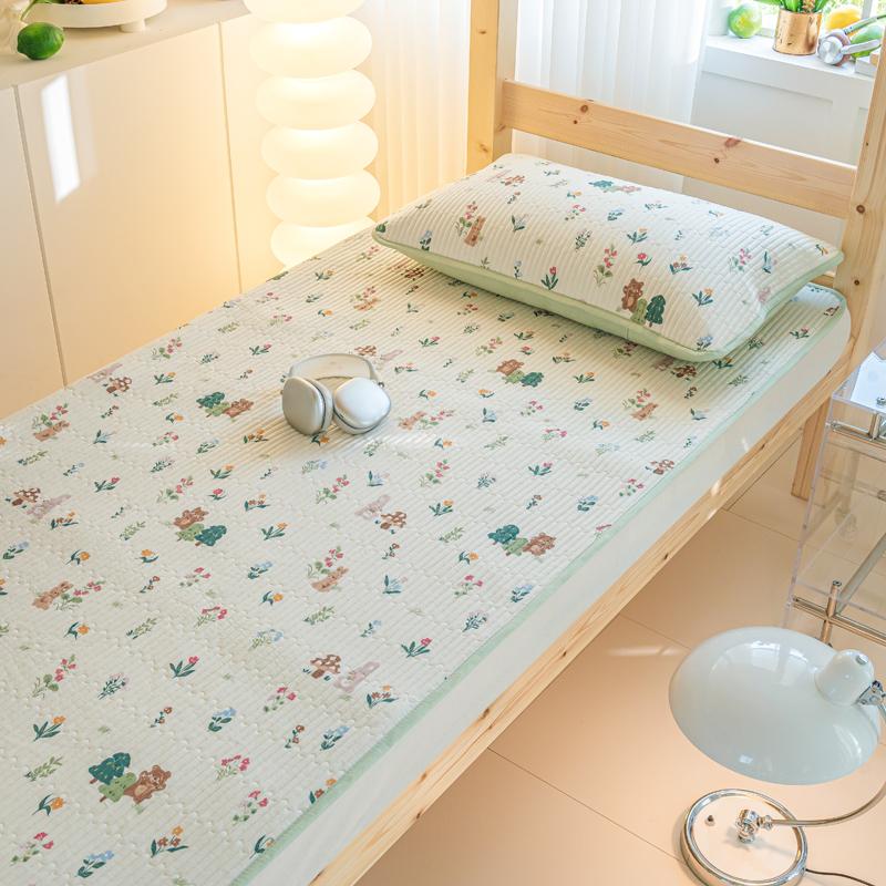 (Student Season) Small Fresh Printed Cotton Bed Cover Student Bed Cover