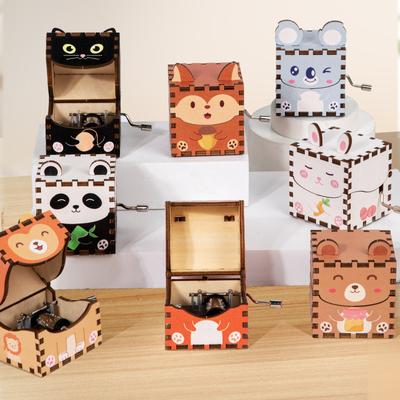Wooden Vintage Hand-cranked Music Box Animal Shape Music Box Kindergarten Couple Birthday Ornament