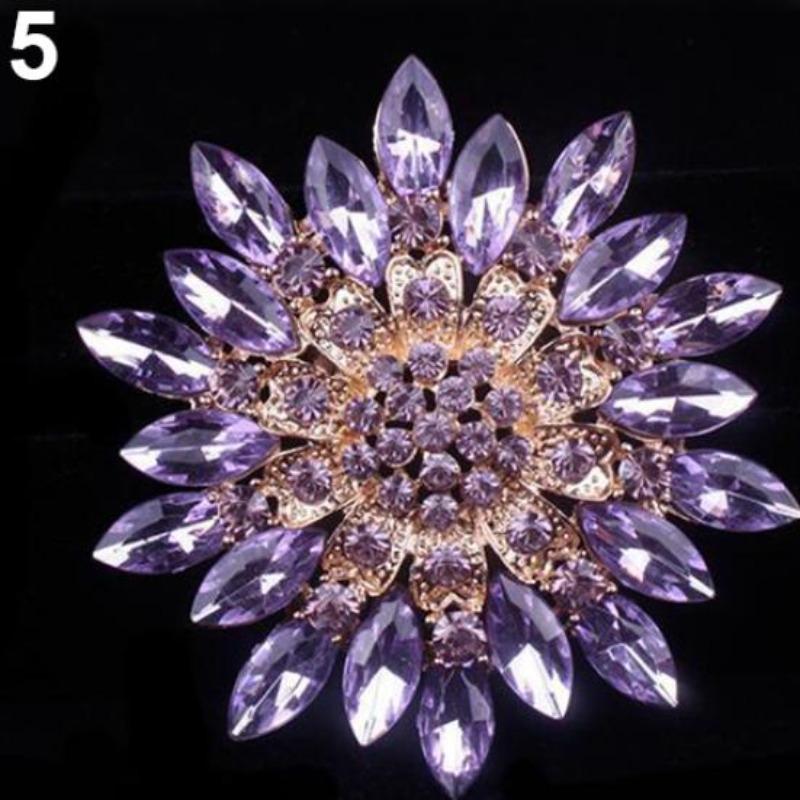 Elegant Vintage Multi-colored Flower Brooch Pin with Sparkling Stones and Leaf-shaped Elements for Weddings and Parties
