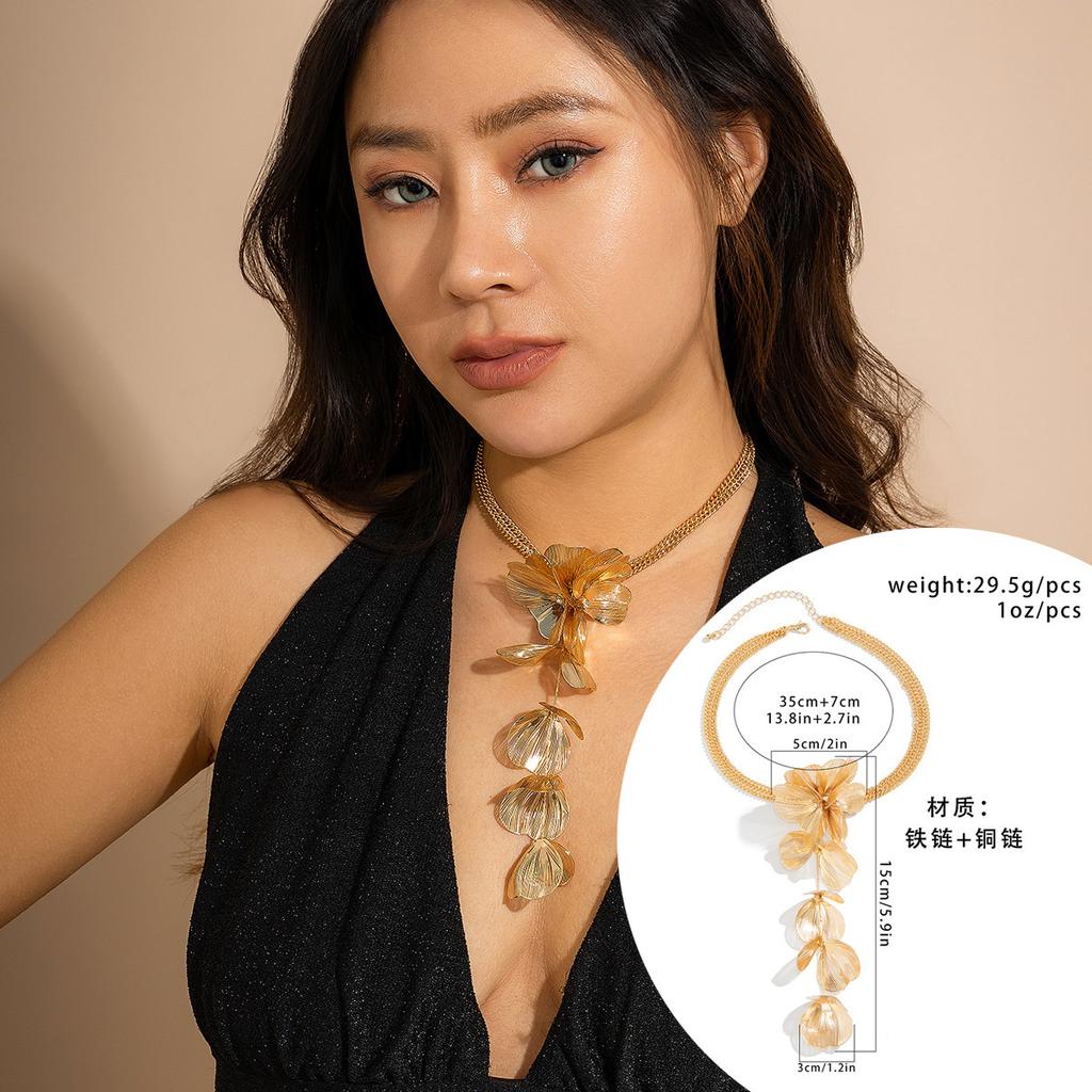 Accessories Niche Ginkgo Biloba Tassel Necklace Sweet Cool Style Design Sense Retro Pull Collar Choker