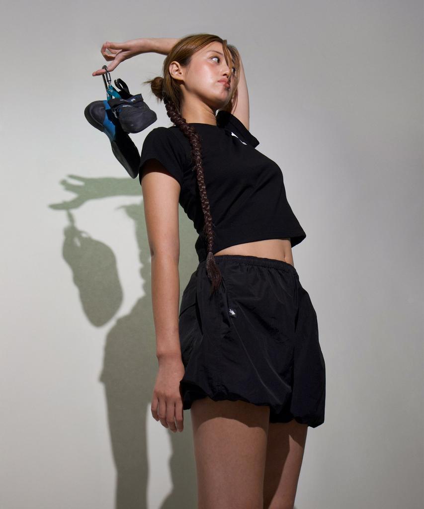 WHILE Half Balloon Climbing Pants Summer Hiking Shorts With Drawstring (Coal Black)