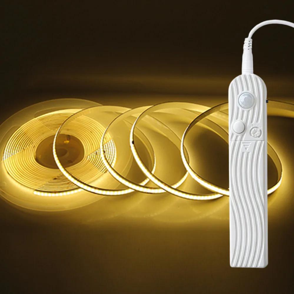 Pohybový senzor COB LED pásek 5V 8mm 320LED/M Napájení z baterií Vícebarevné Indukční noční světlo Teplá bílá Červená Modrá Žlutá Zelená 4 m teplá bílá barva